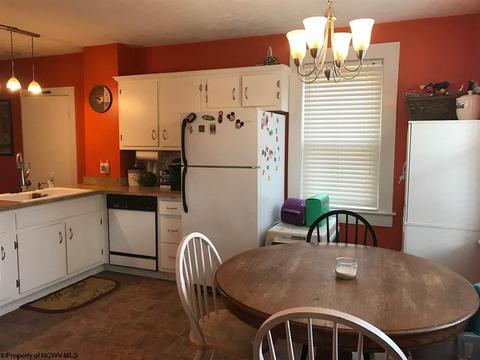 4 Hillside Dr, Fairmont, WV 26554 photo 4