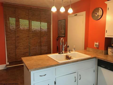 4 Hillside Dr, Fairmont, WV 26554 photo 6