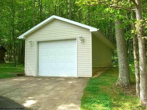 109 Brookside Ln, Philippi, WV 26416 photo 5