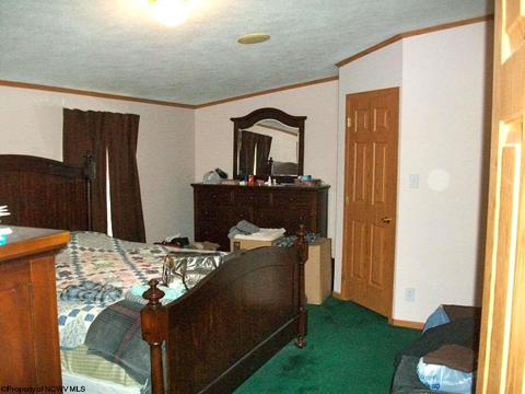 109 Brookside Ln, Philippi, WV 26416 photo 11