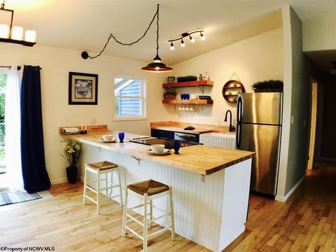 76 Circle Dr, Beverly, WV 26253 photo 4