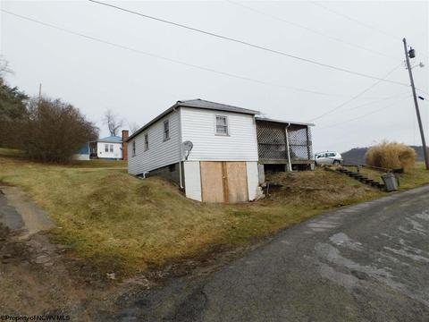195 Fairview Ave, Sutton, WV 26601 photo 4