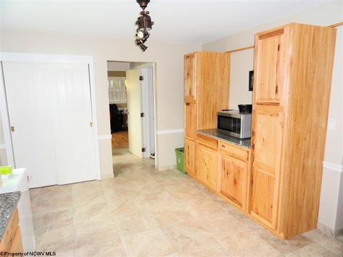 45 Millbrook Rd, Bridgeport, WV 26330 photo 10