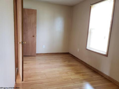 505 Maple Ave, Philippi, WV 26416 photo 9