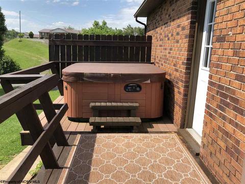 86 Mcgregor Dr, Sutton, WV 26601 photo 16