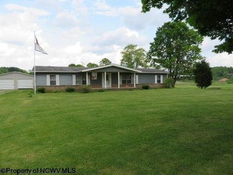 352 Centerville Rd, Rock Cave, WV 26234 photo 1