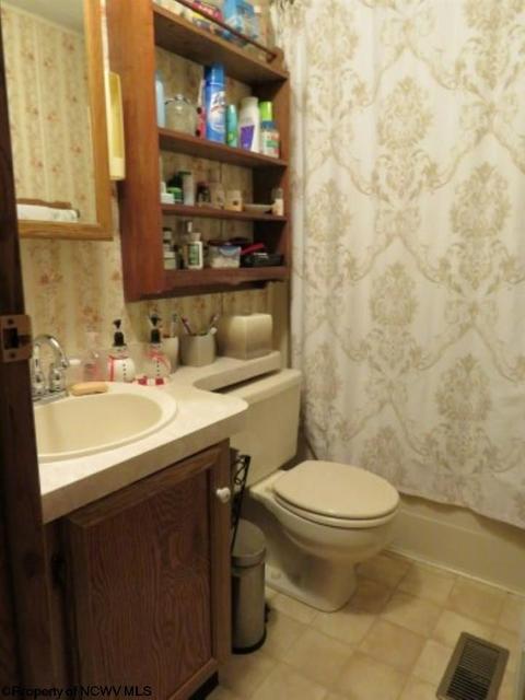 352 Centerville Rd, Rock Cave, WV 26234 photo 11