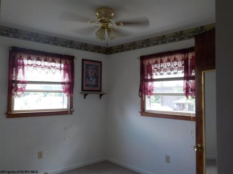 320 Long St, Parsons, WV 26287 photo 7