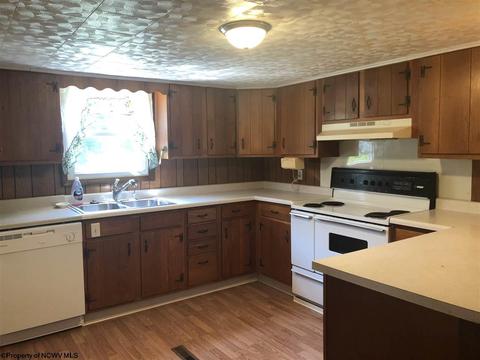 4075 Independence Rd, Independence, WV 26374 photo 7