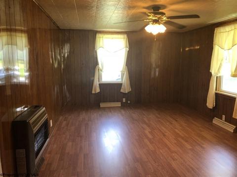 4075 Independence Rd, Independence, WV 26374 photo 10