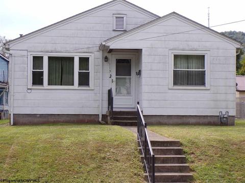 113 Monroe St, Mannington, WV 26582 photo 1