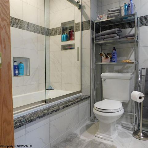 93 Oak Ridge Dr, Mount Clare, WV 26408 photo 11