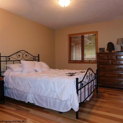 93 Oak Ridge Dr, Mount Clare, WV 26408 photo 7