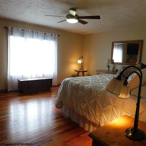 93 Oak Ridge Dr, Mount Clare, WV 26408 photo 10