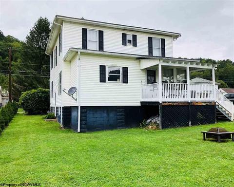 308 Maple Ave, Philippi, WV 26416 photo 1