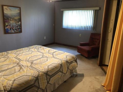 213 S 1st St, Sutton, WV 26601 photo 10