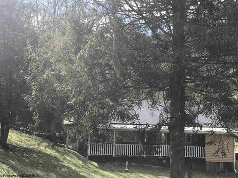 213 S 1st St, Sutton, WV 26601 photo 1