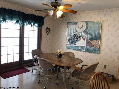 1505 Daybrook Rd, Fairview, WV 26570 photo 10