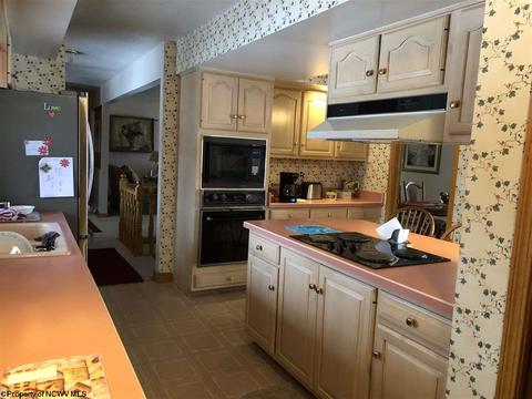 1505 Daybrook Rd, Fairview, WV 26570 photo 11