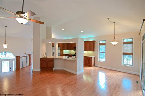 20 Round Table Ct, Morgantown, WV 26508 photo 7