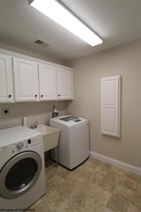 20 Round Table Ct, Morgantown, WV 26508 photo 16