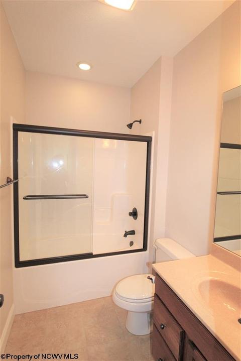 20 Round Table Ct, Morgantown, WV 26508 photo 13