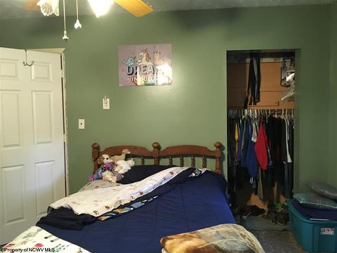 219 Perdue St, Baxter, WV 26554 photo 8