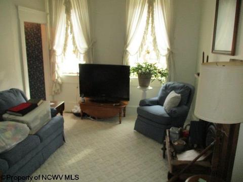 505 E Main St, Mannington, WV 26582 photo 9
