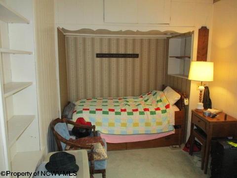 505 E Main St, Mannington, WV 26582 photo 14