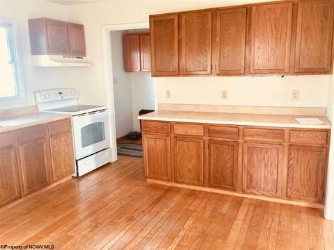 60 Circle Dr, Beverly, WV 26253 photo 2