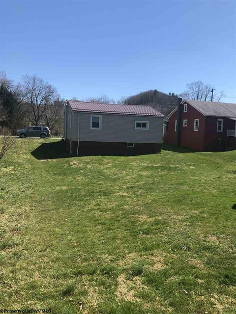 209 Beech Ave, Philippi, WV 26416 photo 14