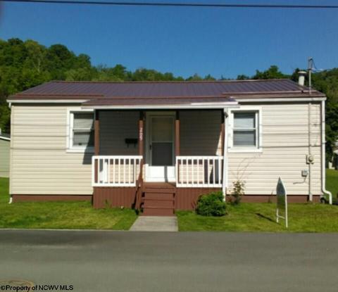 209 Beech Ave, Philippi, WV 26416 photo 1