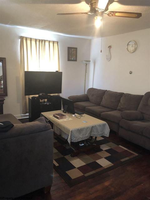 209 Beech Ave, Philippi, WV 26416 photo 3