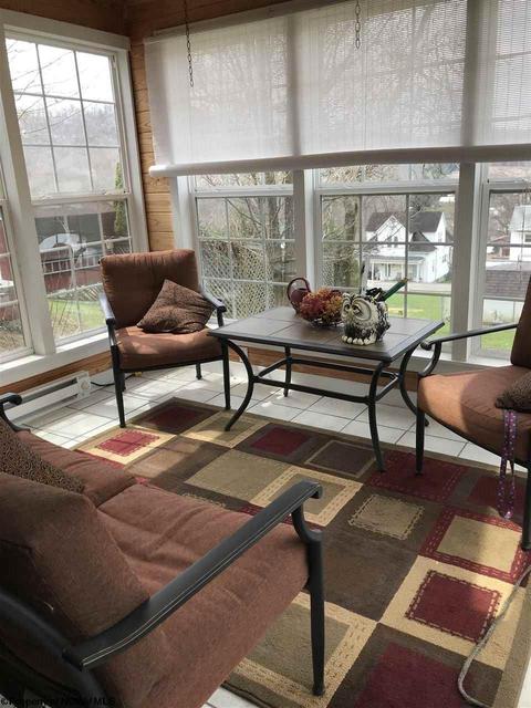 120 Blaker St, Fairview, WV 26570 photo 5