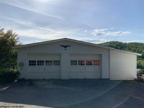 120 Blaker St, Fairview, WV 26570 photo 14