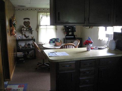302 Cherry St, Bridgeport, WV 26330 photo 13