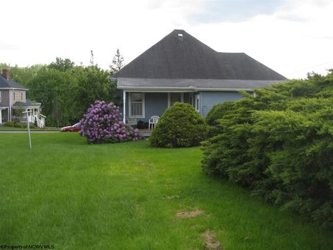 302 Cherry St, Bridgeport, WV 26330 photo 5