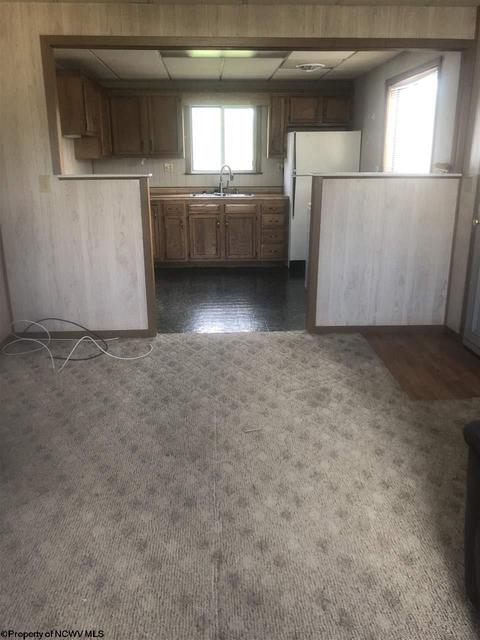 501 E Olive St, Bridgeport, WV 26330 photo 3