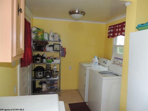 51 Moore St, Salem, WV 26426 photo 3