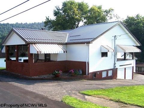 116 Washington St, Fairview, WV 26570 photo 3
