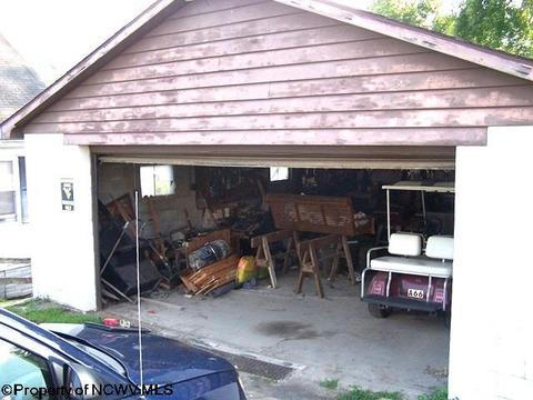 116 Washington St, Fairview, WV 26570 photo 4