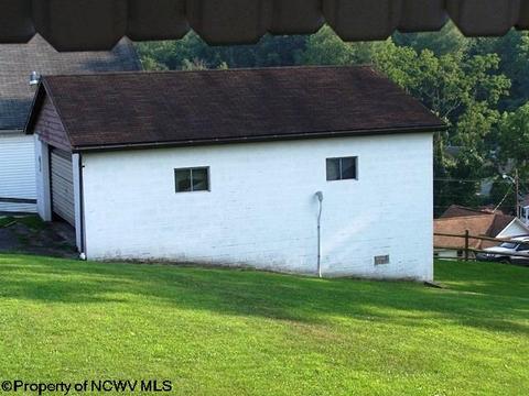 116 Washington St, Fairview, WV 26570 photo 6