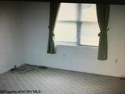 182 N Baxter St, Sutton, WV 26601 photo 4
