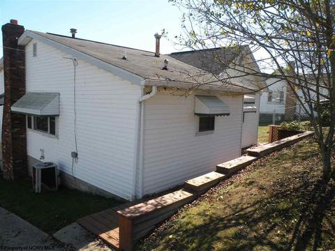 324 Perdue St, Baxter, WV 26560 photo 3