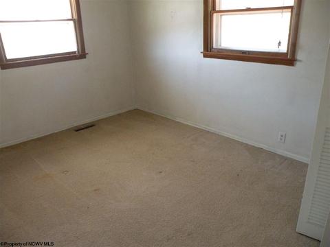 324 Perdue St, Baxter, WV 26560 photo 11