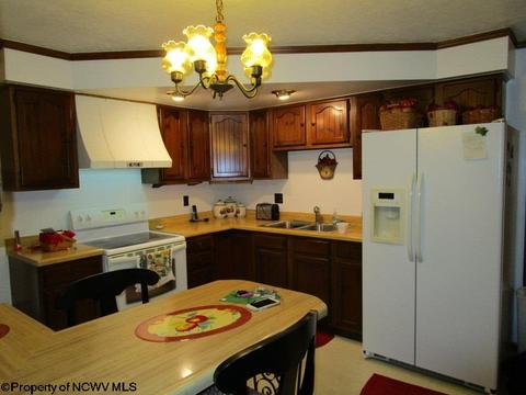 34 Robin St, Beverly, WV 26253 photo 9