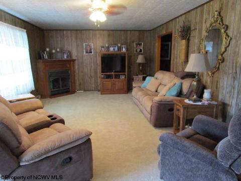 34 Robin St, Beverly, WV 26253 photo 8