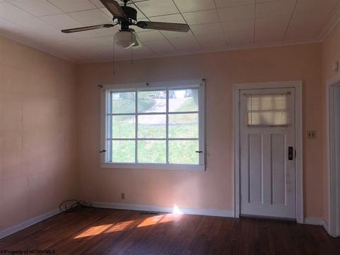 252 E Main St, Salem, WV 26426 photo 4