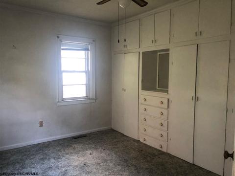 252 E Main St, Salem, WV 26426 photo 6