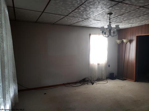 204 Poolside Dr, Mannington, WV 26582 photo 8